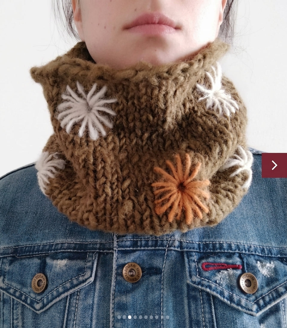 Cuello tejido de lana chilota