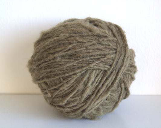 Ovillo de Lana Verde Musgo, 100gr