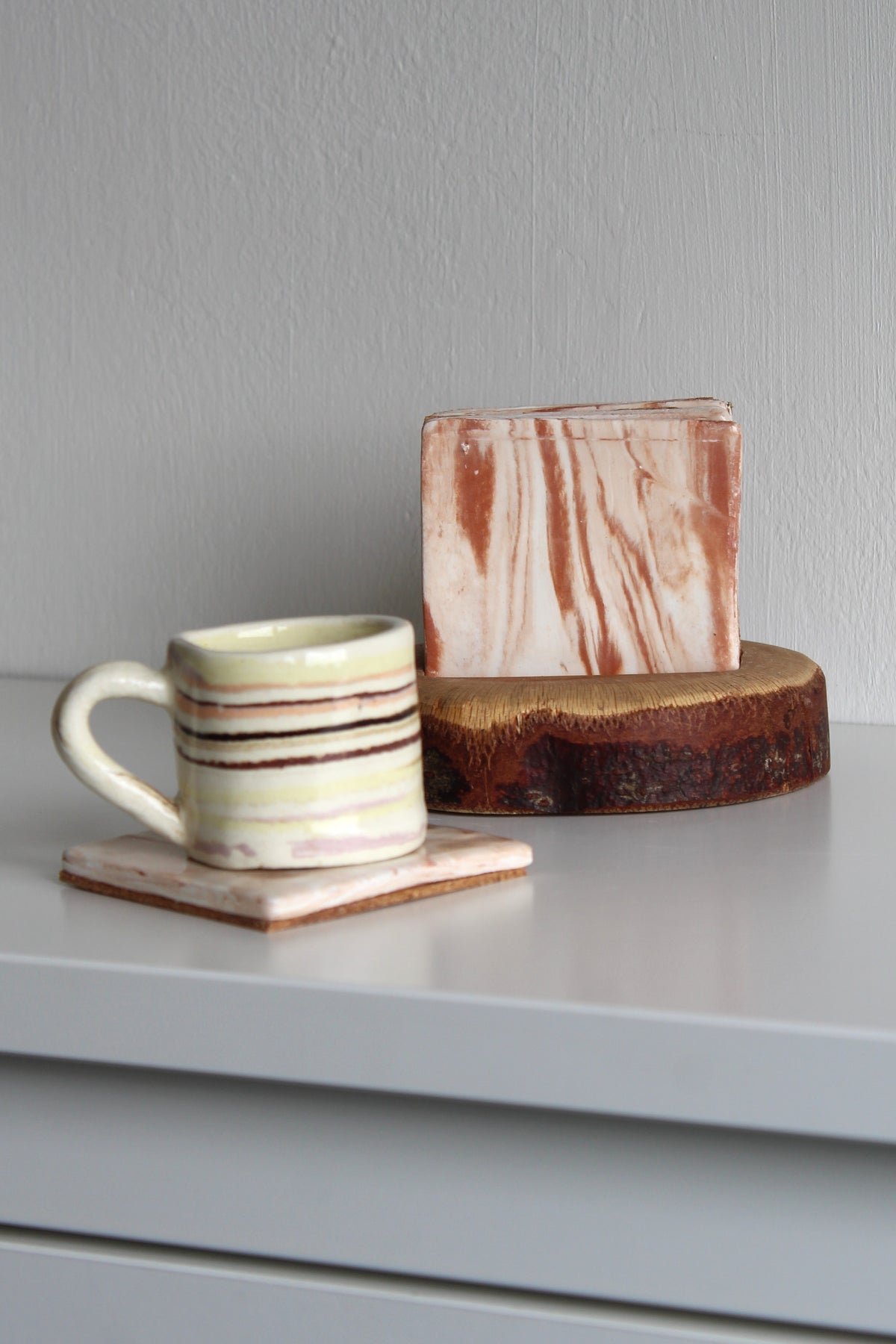 Set Posavasos con Base de Madera, Canto de Rana